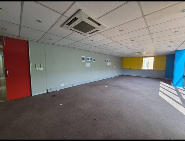 200M² OFFICE TO LET IN SANDTON CENTRAL